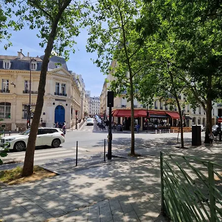 My Peaceful Haven In Center Bastille *